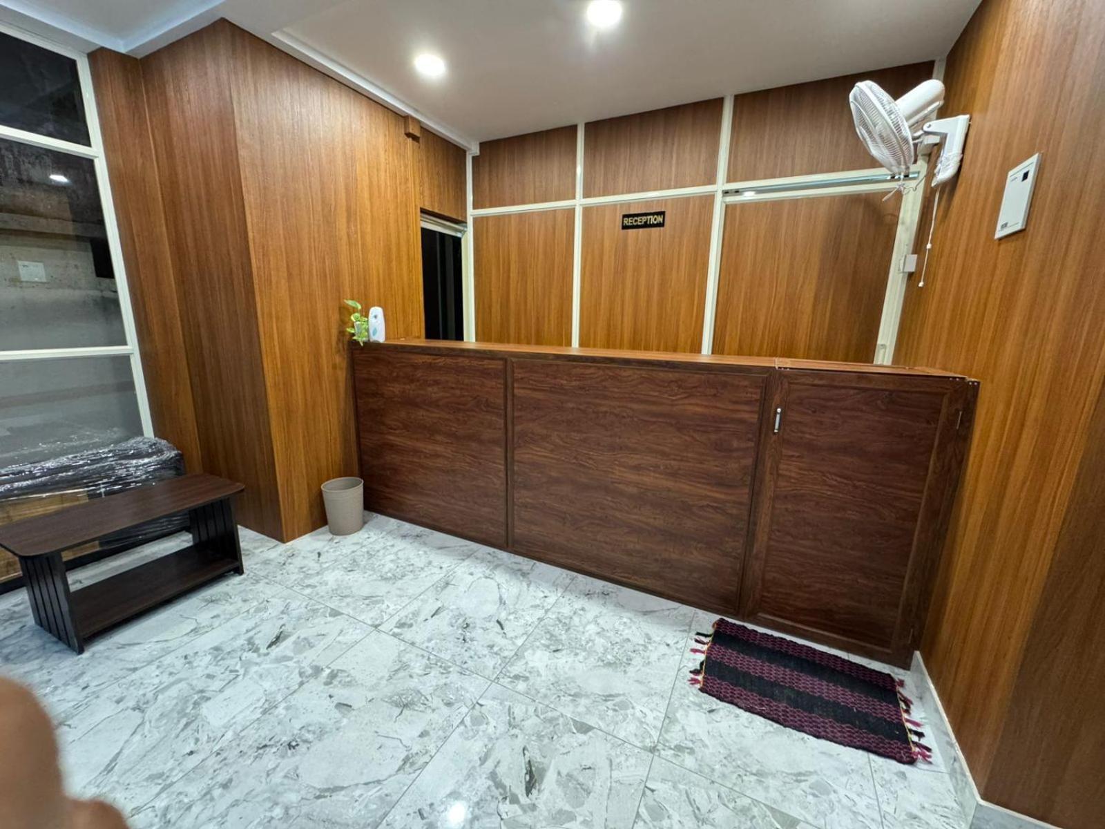 M M Residency Hotel Kochi Kültér fotó