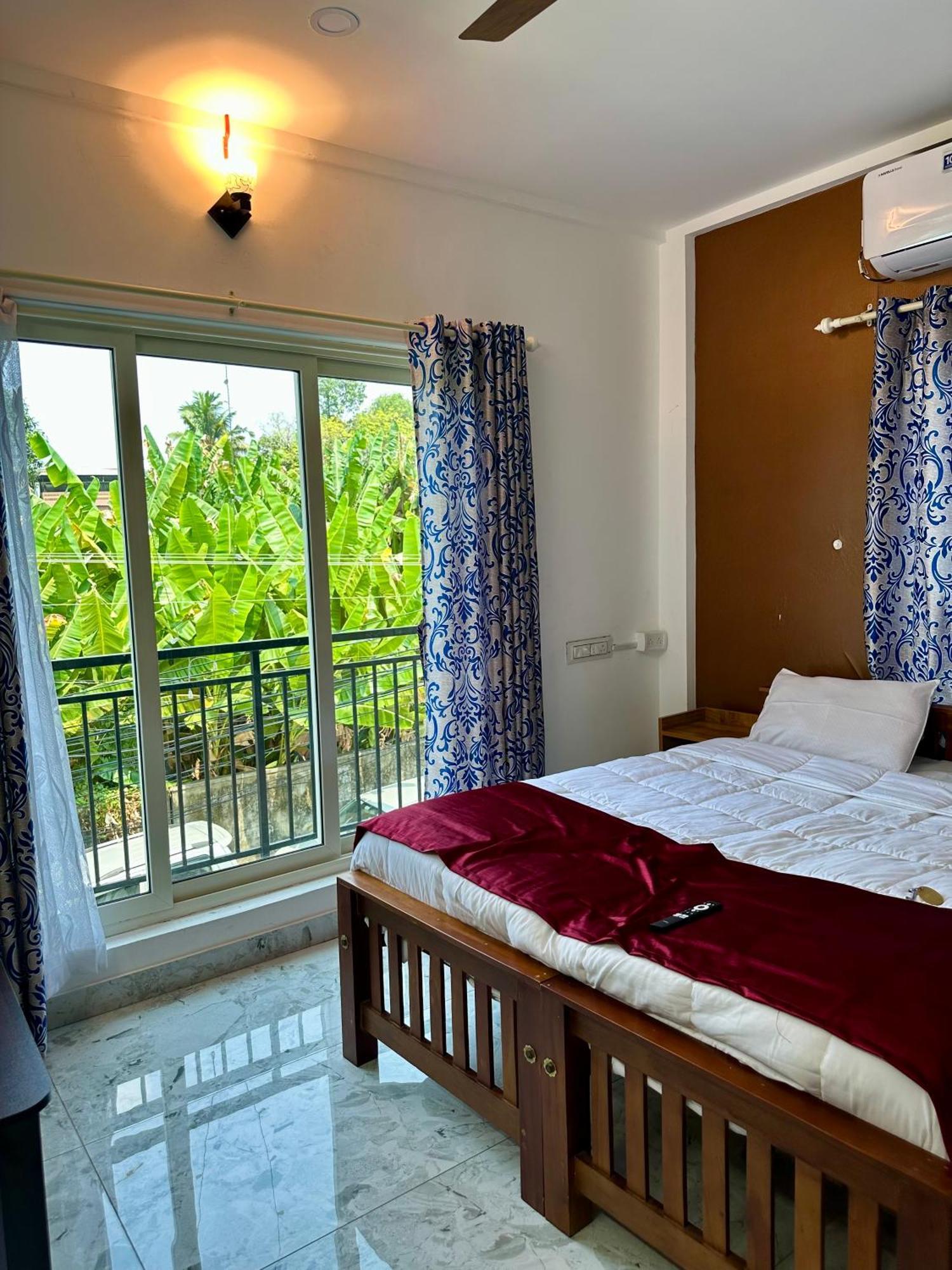 M M Residency Hotel Kochi Kültér fotó