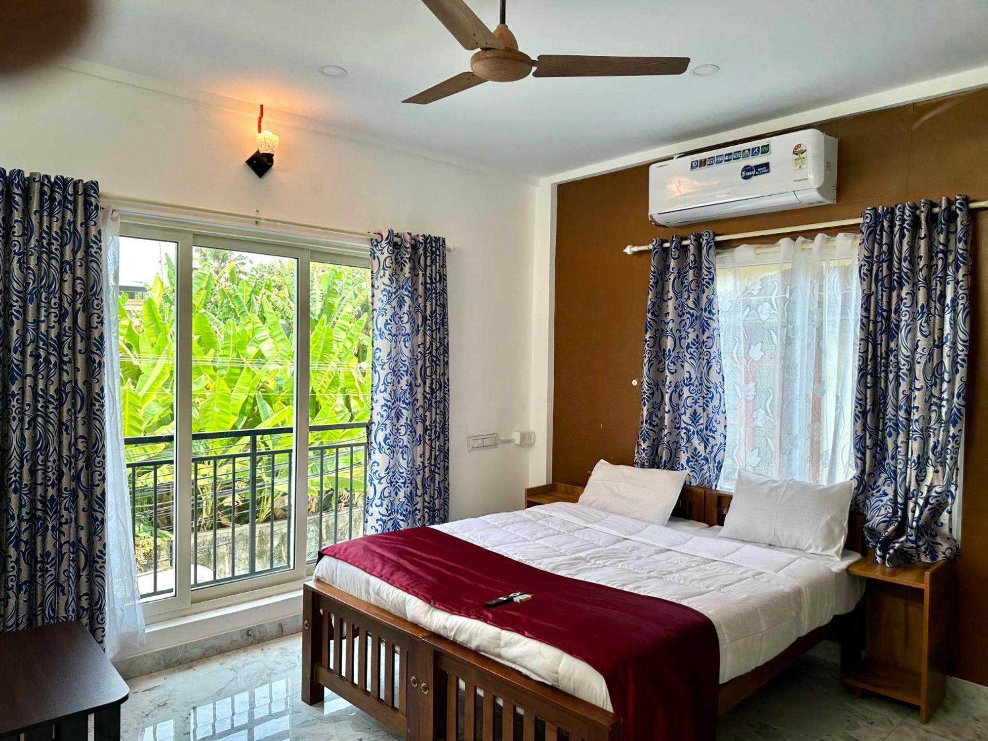 M M Residency Hotel Kochi Kültér fotó
